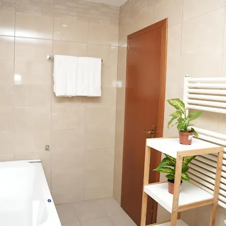 Apartment Ogi's Tirana